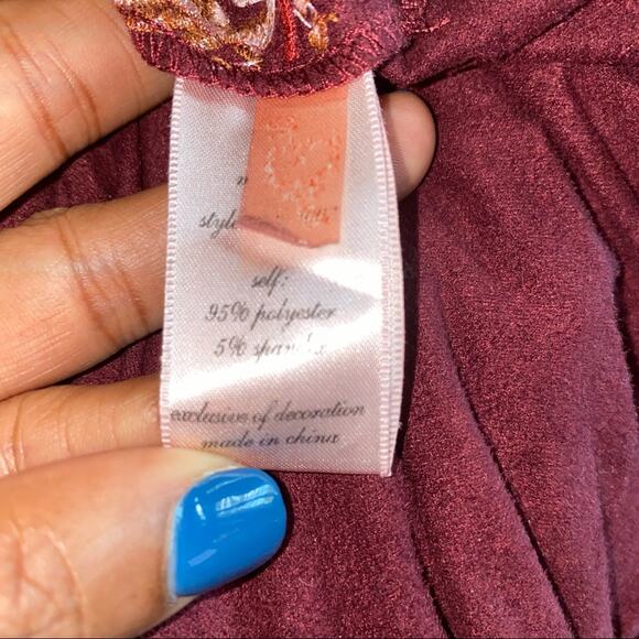 Alya Boho Embroidered Halter Faux Suede Mini Dress Size Medium Burgundy - Picture 7 of 8